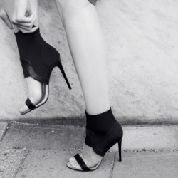 Bienvenue! a Paris Closet